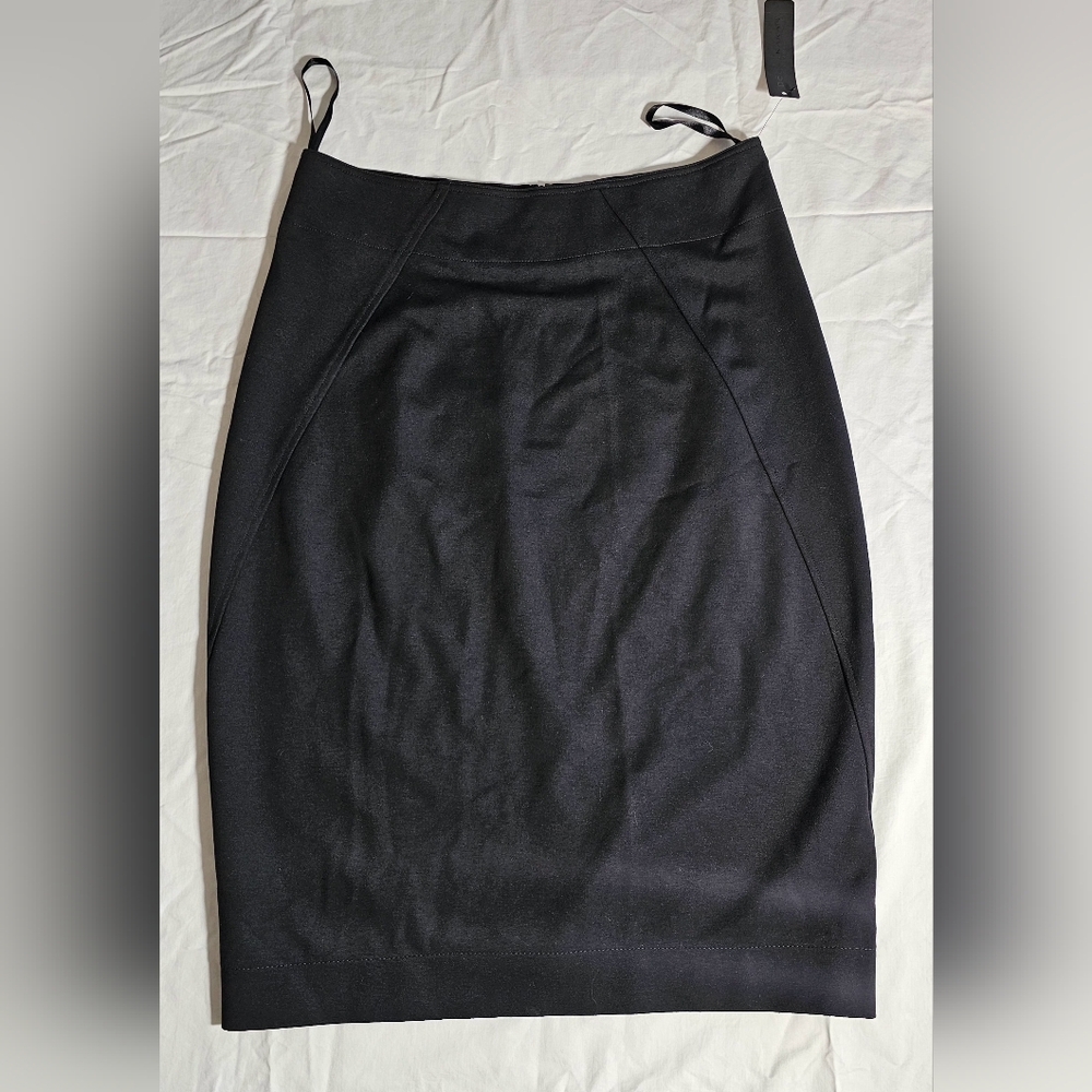 Donna Karan New York Women’s Black Structured Jersey Skirt Size 12 NWT